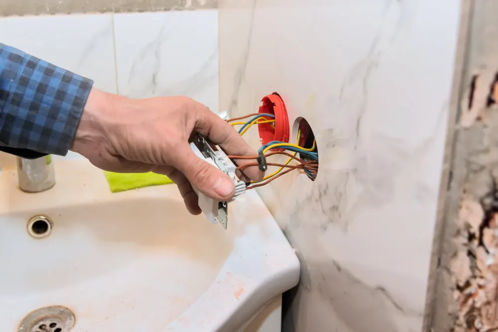 mise aux normes électrique à  Biarritz